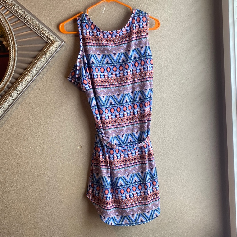Open shoulder dress - Picture 2 of 3